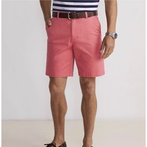 Salmon colored vineyard vines shorts
